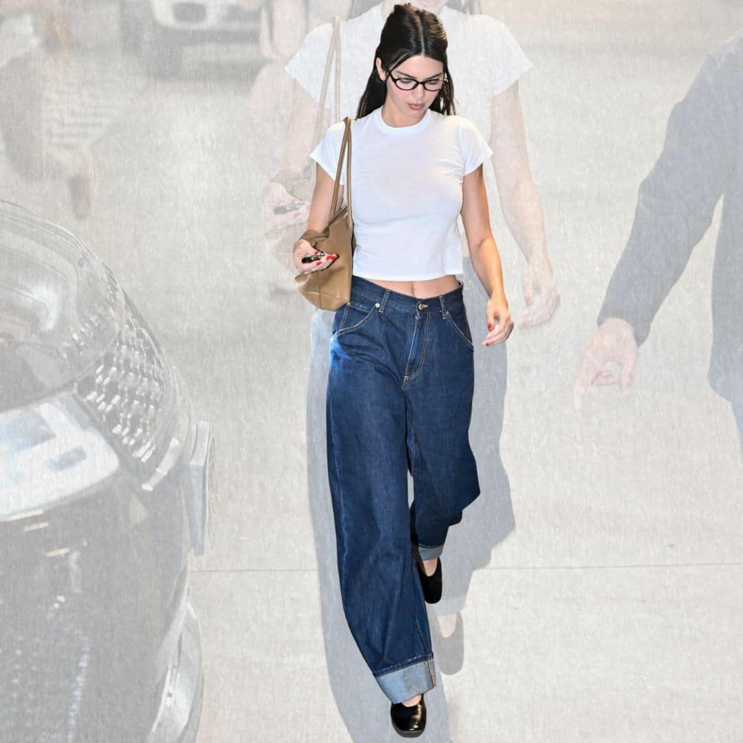 kendall jenner flare jeans outfit